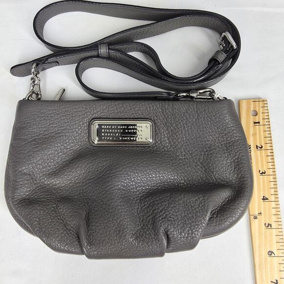 MARC JACOBS GRAY MINI CROSSBODY BAG WORKWEAR PEBBLED LEATHER MODEL: M0009470 - Picture 16 of 16